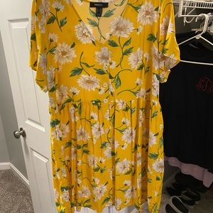 Yellow flower dress with buttons